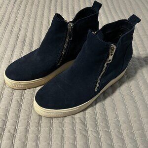 Steve Madden Women’s Wedgie Sneakers Navy Blue Suede 8.5 Casual Comfortable